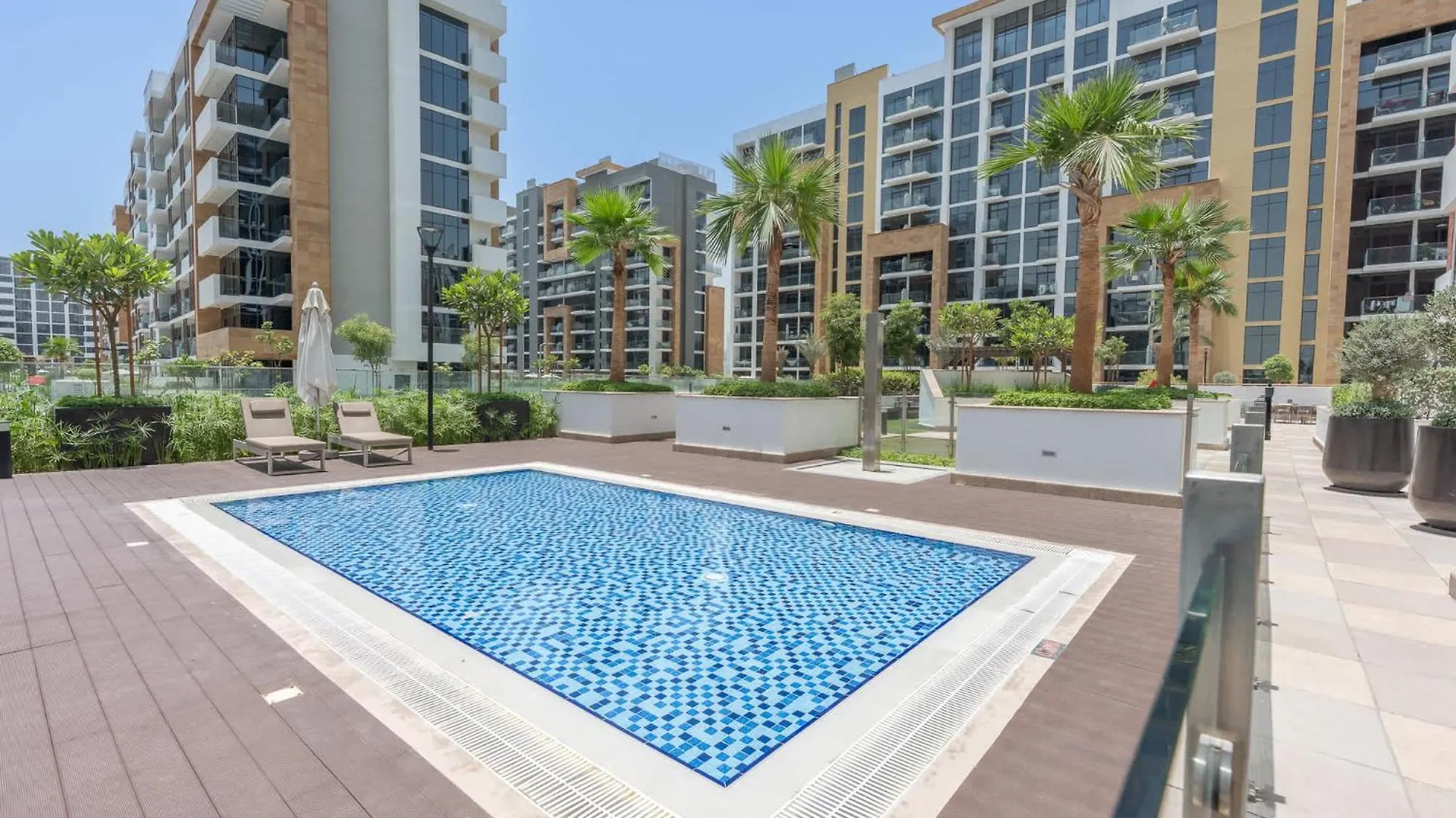 Cozy Studio In Azizi Riviera Sleeps 3 With Pool Dubai 0*,  United Arab Emirates