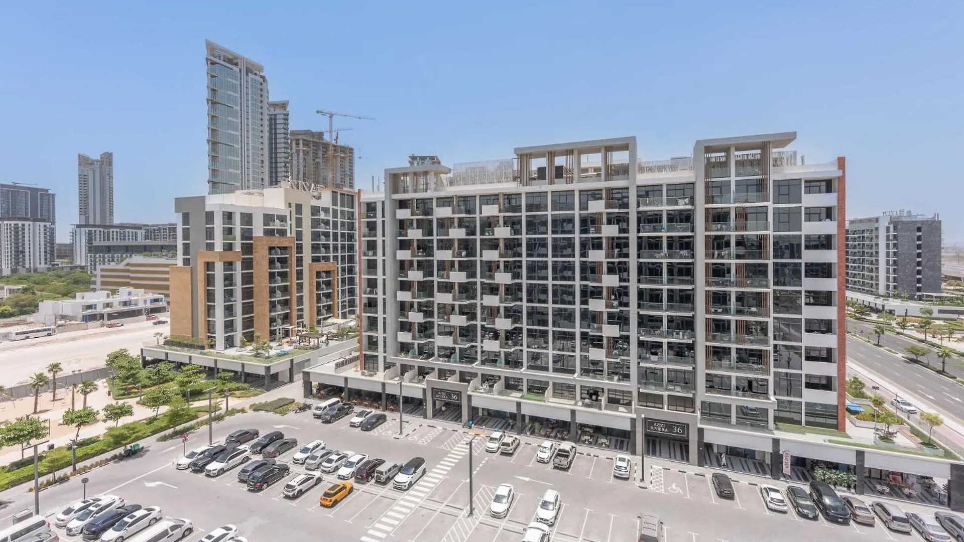 Cozy Studio In Azizi Riviera Sleeps 3 With Pool Dubai Apartment